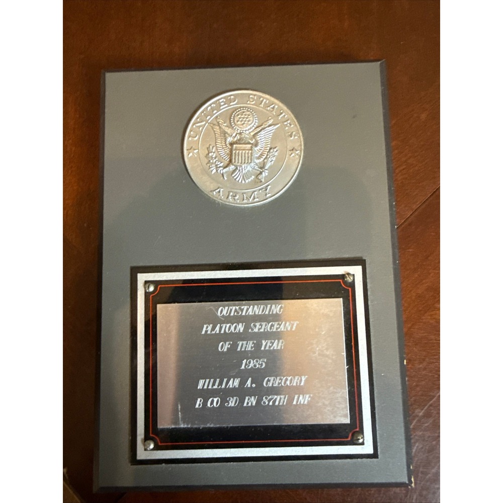 vtg 1985 US Army Outstanding Platoon Sergeant of the Year Award‎ Plaque 87th INF